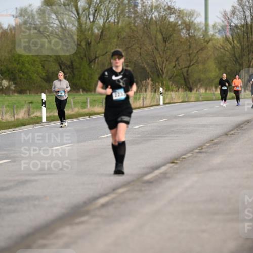 12.04.2026 - 45. Internationalen Wilhelmsburger Insellauf Dr. Thomas Lammeyer http://msf.ph/oto/9437609 12.04.2026 09:31:35 Laufen 2161 meine-sportfotos.de