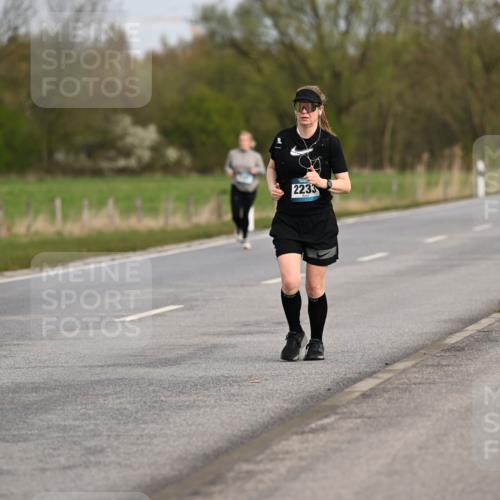 12.04.2026 - 45. Internationalen Wilhelmsburger Insellauf Dr. Thomas Lammeyer http://msf.ph/oto/9437617 12.04.2026 09:31:36 Laufen 2564, 2233 meine-sportfotos.de