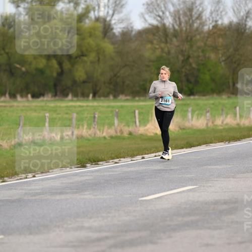 12.04.2026 - 45. Internationalen Wilhelmsburger Insellauf Dr. Thomas Lammeyer http://msf.ph/oto/9437639 12.04.2026 09:31:45 Laufen 2161 meine-sportfotos.de
