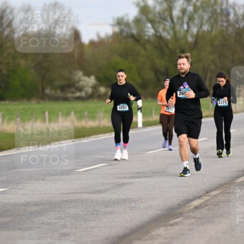 12.04.2026 - 45. Internationalen Wilhelmsburger Insellauf Dr. Thomas Lammeyer http://msf.ph/oto/9437659 12.04.2026 09:32:03 Laufen 3253, 2872, 265, 3371 meine-sportfotos.de