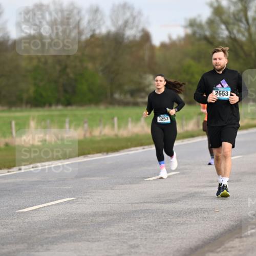 12.04.2026 - 45. Internationalen Wilhelmsburger Insellauf Dr. Thomas Lammeyer http://msf.ph/oto/9437672 12.04.2026 09:32:04 Laufen 3253, 2653, 3371 meine-sportfotos.de