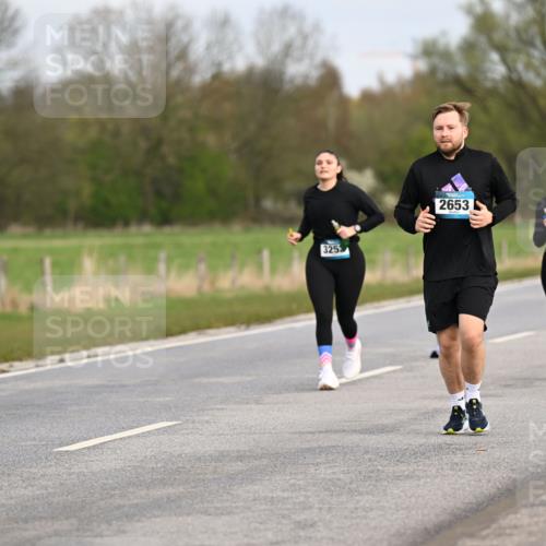 12.04.2026 - 45. Internationalen Wilhelmsburger Insellauf Dr. Thomas Lammeyer http://msf.ph/oto/9437677 12.04.2026 09:32:05 Laufen 3253, 2653, 3371 meine-sportfotos.de