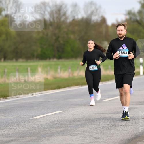 12.04.2026 - 45. Internationalen Wilhelmsburger Insellauf Dr. Thomas Lammeyer http://msf.ph/oto/9437682 12.04.2026 09:32:06 Laufen 2653, 3253, 3371 meine-sportfotos.de