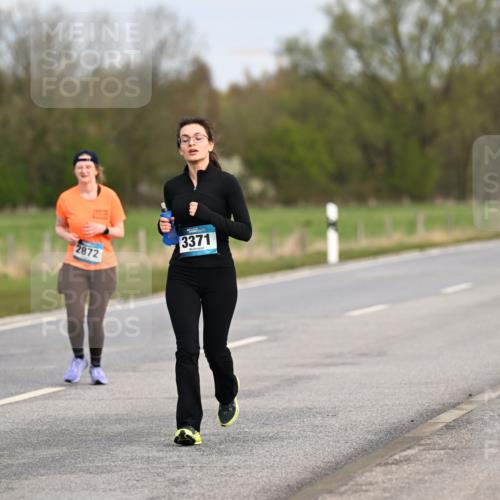 12.04.2026 - 45. Internationalen Wilhelmsburger Insellauf Dr. Thomas Lammeyer http://msf.ph/oto/9437696 12.04.2026 09:32:10 Laufen 2872, 3371 meine-sportfotos.de