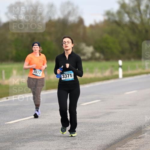 12.04.2026 - 45. Internationalen Wilhelmsburger Insellauf Dr. Thomas Lammeyer http://msf.ph/oto/9437700 12.04.2026 09:32:10 Laufen 2872, 3371 meine-sportfotos.de