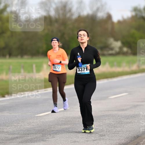 12.04.2026 - 45. Internationalen Wilhelmsburger Insellauf Dr. Thomas Lammeyer http://msf.ph/oto/9437703 12.04.2026 09:32:11 Laufen 2872, 3371 meine-sportfotos.de