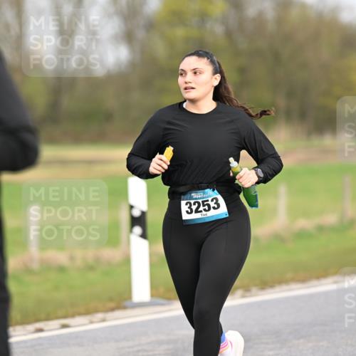 12.04.2026 - 45. Internationalen Wilhelmsburger Insellauf Dr. Thomas Lammeyer http://msf.ph/oto/9437712 12.04.2026 09:32:13 Laufen 3253 meine-sportfotos.de