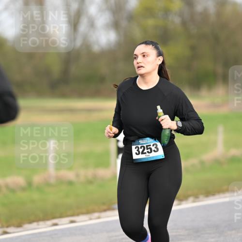 12.04.2026 - 45. Internationalen Wilhelmsburger Insellauf Dr. Thomas Lammeyer http://msf.ph/oto/9437713 12.04.2026 09:32:13 Laufen 3253 meine-sportfotos.de