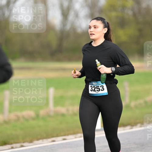 12.04.2026 - 45. Internationalen Wilhelmsburger Insellauf Dr. Thomas Lammeyer http://msf.ph/oto/9437714 12.04.2026 09:32:13 Laufen 3253 meine-sportfotos.de