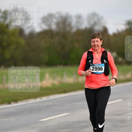 12.04.2026 - 45. Internationalen Wilhelmsburger Insellauf Dr. Thomas Lammeyer http://msf.ph/oto/9437732 12.04.2026 09:32:59 Laufen 2996 meine-sportfotos.de