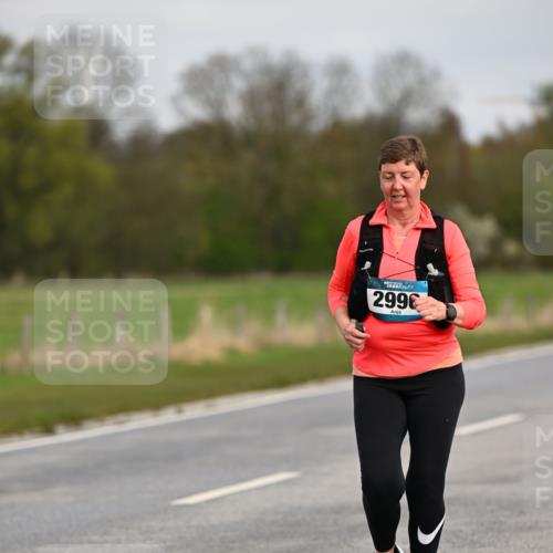 12.04.2026 - 45. Internationalen Wilhelmsburger Insellauf Dr. Thomas Lammeyer http://msf.ph/oto/9437733 12.04.2026 09:32:59 Laufen 2996 meine-sportfotos.de