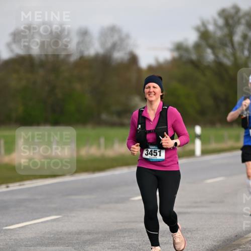 12.04.2026 - 45. Internationalen Wilhelmsburger Insellauf Dr. Thomas Lammeyer http://msf.ph/oto/9437751 12.04.2026 09:33:14 Laufen 3451 meine-sportfotos.de
