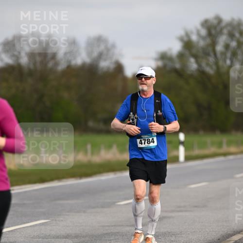 12.04.2026 - 45. Internationalen Wilhelmsburger Insellauf Dr. Thomas Lammeyer http://msf.ph/oto/9437767 12.04.2026 09:33:16 Laufen 4784 meine-sportfotos.de