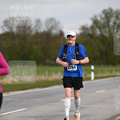 12.04.2026 - 45. Internationalen Wilhelmsburger Insellauf Dr. Thomas Lammeyer http://msf.ph/oto/9437768 12.04.2026 09:33:16 Laufen 4784 meine-sportfotos.de
