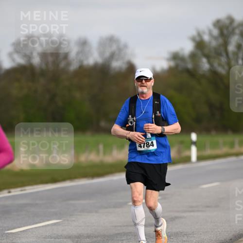 12.04.2026 - 45. Internationalen Wilhelmsburger Insellauf Dr. Thomas Lammeyer http://msf.ph/oto/9437769 12.04.2026 09:33:17 Laufen 4784 meine-sportfotos.de