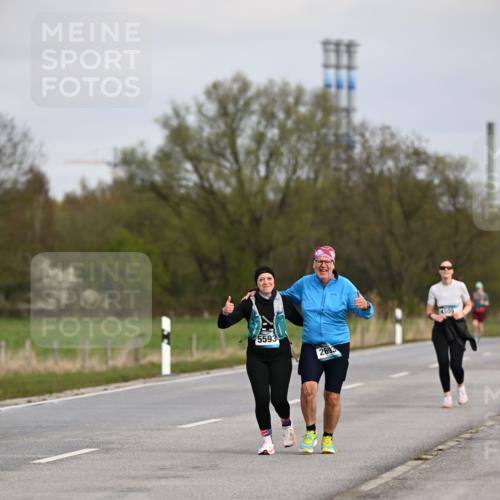12.04.2026 - 45. Internationalen Wilhelmsburger Insellauf Dr. Thomas Lammeyer http://msf.ph/oto/9437787 12.04.2026 09:33:27 Laufen 5593, 2693, 4509 meine-sportfotos.de