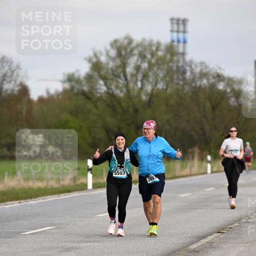 12.04.2026 - 45. Internationalen Wilhelmsburger Insellauf Dr. Thomas Lammeyer http://msf.ph/oto/9437795 12.04.2026 09:33:28 Laufen 5593, 2693 meine-sportfotos.de