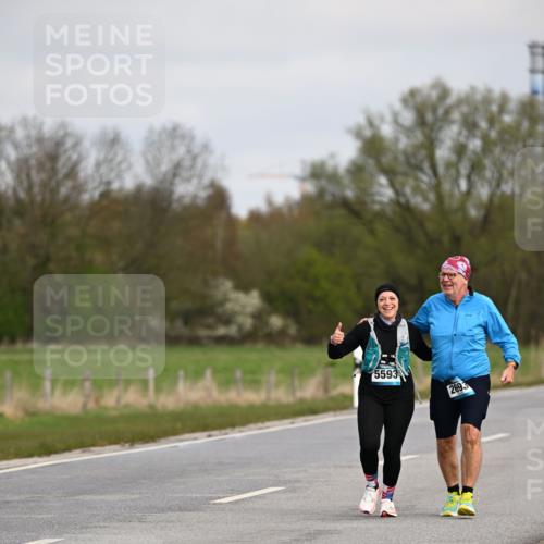 12.04.2026 - 45. Internationalen Wilhelmsburger Insellauf Dr. Thomas Lammeyer http://msf.ph/oto/9437800 12.04.2026 09:33:29 Laufen 5593, 2693 meine-sportfotos.de