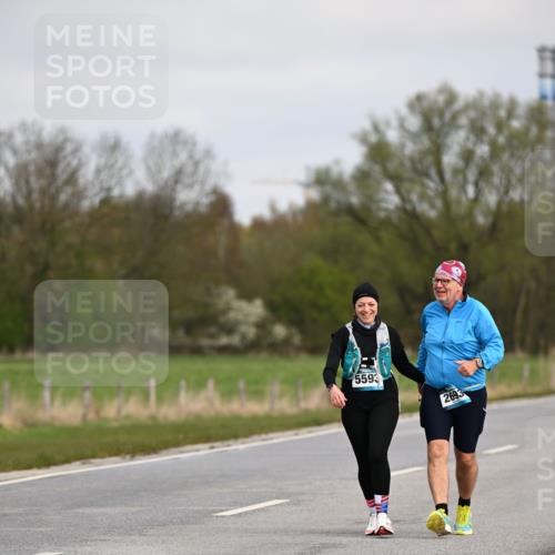 12.04.2026 - 45. Internationalen Wilhelmsburger Insellauf Dr. Thomas Lammeyer http://msf.ph/oto/9437803 12.04.2026 09:33:29 Laufen 5593, 2693 meine-sportfotos.de