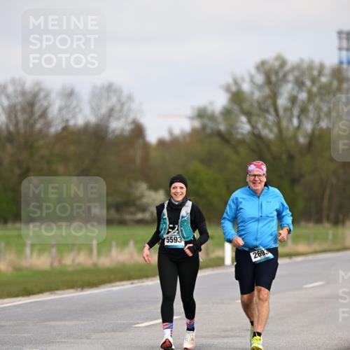 12.04.2026 - 45. Internationalen Wilhelmsburger Insellauf Dr. Thomas Lammeyer http://msf.ph/oto/9437806 12.04.2026 09:33:30 Laufen 5593, 2693 meine-sportfotos.de
