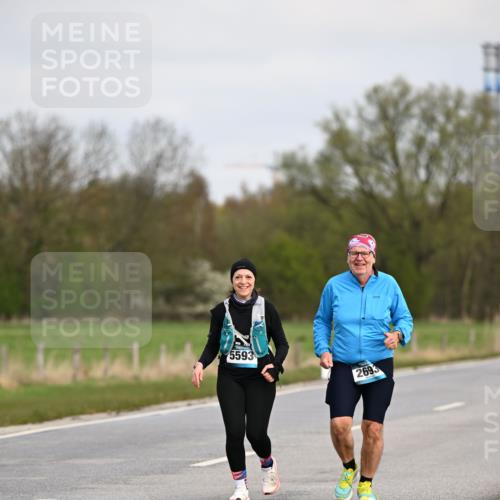 12.04.2026 - 45. Internationalen Wilhelmsburger Insellauf Dr. Thomas Lammeyer http://msf.ph/oto/9437807 12.04.2026 09:33:30 Laufen 5593, 2693 meine-sportfotos.de