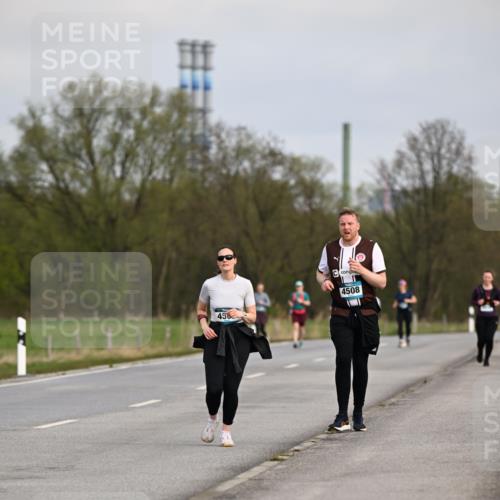 12.04.2026 - 45. Internationalen Wilhelmsburger Insellauf Dr. Thomas Lammeyer http://msf.ph/oto/9437815 12.04.2026 09:33:33 Laufen 456, 4508 meine-sportfotos.de