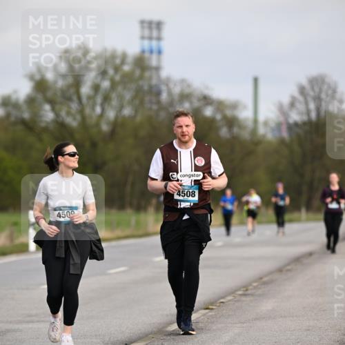 12.04.2026 - 45. Internationalen Wilhelmsburger Insellauf Dr. Thomas Lammeyer http://msf.ph/oto/9437838 12.04.2026 09:33:38 Laufen 4500, 4508 meine-sportfotos.de