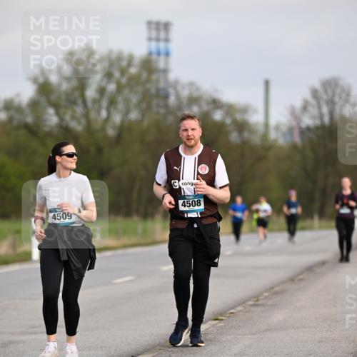 12.04.2026 - 45. Internationalen Wilhelmsburger Insellauf Dr. Thomas Lammeyer http://msf.ph/oto/9437839 12.04.2026 09:33:39 Laufen 4509, 4508 meine-sportfotos.de