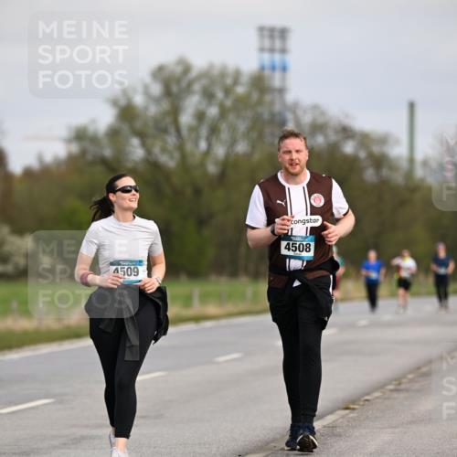 12.04.2026 - 45. Internationalen Wilhelmsburger Insellauf Dr. Thomas Lammeyer http://msf.ph/oto/9437843 12.04.2026 09:33:39 Laufen 4509, 4508 meine-sportfotos.de