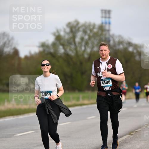 12.04.2026 - 45. Internationalen Wilhelmsburger Insellauf Dr. Thomas Lammeyer http://msf.ph/oto/9437847 12.04.2026 09:33:40 Laufen 4509, 4508 meine-sportfotos.de
