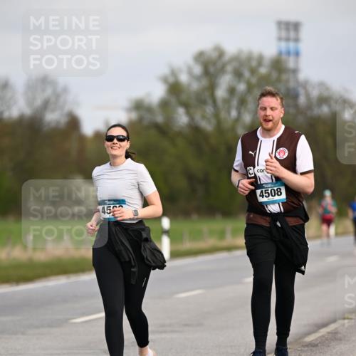 12.04.2026 - 45. Internationalen Wilhelmsburger Insellauf Dr. Thomas Lammeyer http://msf.ph/oto/9437852 12.04.2026 09:33:40 Laufen 45, 4508 meine-sportfotos.de