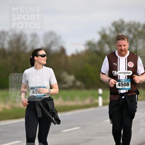 12.04.2026 - 45. Internationalen Wilhelmsburger Insellauf Dr. Thomas Lammeyer http://msf.ph/oto/9437863 12.04.2026 09:33:42 Laufen 4, 45, 4508 meine-sportfotos.de