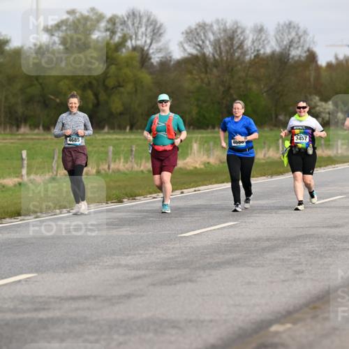 12.04.2026 - 45. Internationalen Wilhelmsburger Insellauf Dr. Thomas Lammeyer http://msf.ph/oto/9437899 12.04.2026 09:34:11 Laufen 4685, 4600, 3457, 2904 meine-sportfotos.de