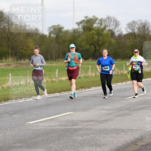 12.04.2026 - 45. Internationalen Wilhelmsburger Insellauf Dr. Thomas Lammeyer http://msf.ph/oto/9437918 12.04.2026 09:34:14 Laufen 4685, 4688, 3457, 2904 meine-sportfotos.de