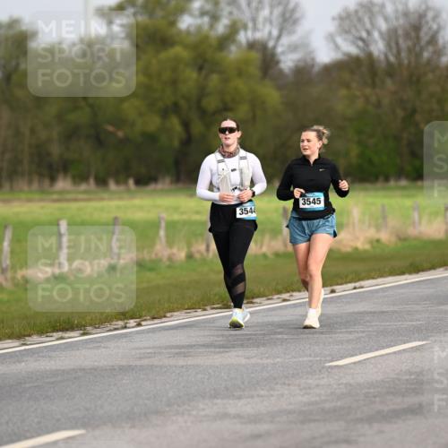12.04.2026 - 45. Internationalen Wilhelmsburger Insellauf Dr. Thomas Lammeyer http://msf.ph/oto/9437928 12.04.2026 09:35:21 Laufen 3545, 3544 meine-sportfotos.de