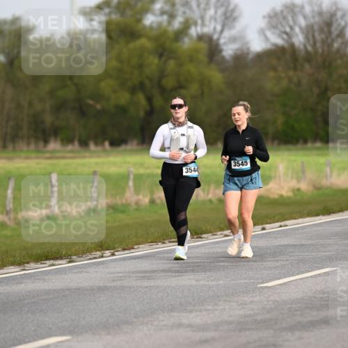 12.04.2026 - 45. Internationalen Wilhelmsburger Insellauf Dr. Thomas Lammeyer http://msf.ph/oto/9437929 12.04.2026 09:35:21 Laufen 3545, 3544 meine-sportfotos.de