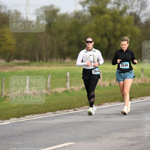 12.04.2026 - 45. Internationalen Wilhelmsburger Insellauf Dr. Thomas Lammeyer http://msf.ph/oto/9437939 12.04.2026 09:35:23 Laufen 3544, 3545 meine-sportfotos.de