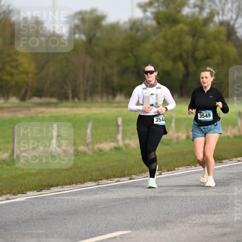 12.04.2026 - 45. Internationalen Wilhelmsburger Insellauf Dr. Thomas Lammeyer http://msf.ph/oto/9437940 12.04.2026 09:35:23 Laufen 3545, 3544 meine-sportfotos.de