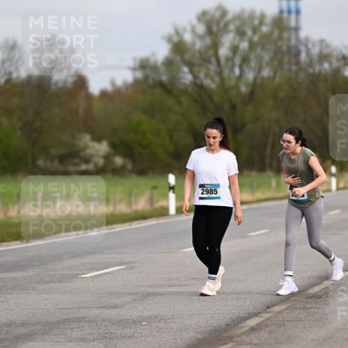 12.04.2026 - 45. Internationalen Wilhelmsburger Insellauf Dr. Thomas Lammeyer http://msf.ph/oto/9437964 12.04.2026 09:35:39 Laufen 2985, 3853 meine-sportfotos.de