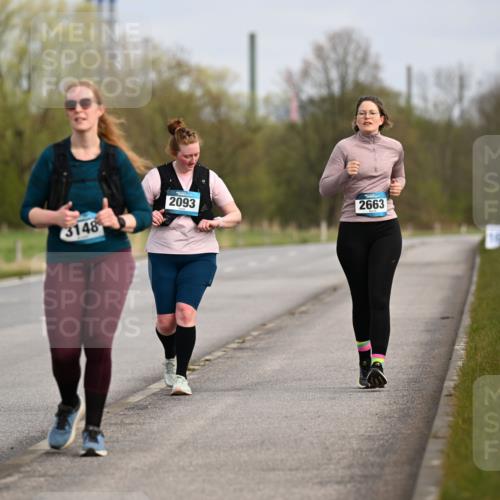 12.04.2026 - 45. Internationalen Wilhelmsburger Insellauf Dr. Thomas Lammeyer http://msf.ph/oto/9438014 12.04.2026 09:36:14 Laufen 2093, 2663, 3148 meine-sportfotos.de