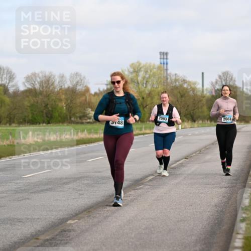 12.04.2026 - 45. Internationalen Wilhelmsburger Insellauf Dr. Thomas Lammeyer http://msf.ph/oto/9438022 12.04.2026 09:36:16 Laufen 48, 2093, 2663 meine-sportfotos.de