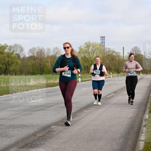 12.04.2026 - 45. Internationalen Wilhelmsburger Insellauf Dr. Thomas Lammeyer http://msf.ph/oto/9438025 12.04.2026 09:36:17 Laufen 3148, 2093, 2663 meine-sportfotos.de