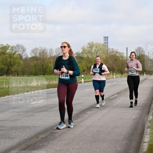 12.04.2026 - 45. Internationalen Wilhelmsburger Insellauf Dr. Thomas Lammeyer http://msf.ph/oto/9438027 12.04.2026 09:36:18 Laufen 3148, 2093, 2663 meine-sportfotos.de