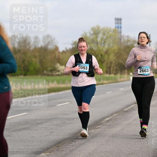 12.04.2026 - 45. Internationalen Wilhelmsburger Insellauf Dr. Thomas Lammeyer http://msf.ph/oto/9438036 12.04.2026 09:36:19 Laufen 2093, 3148, 2663 meine-sportfotos.de