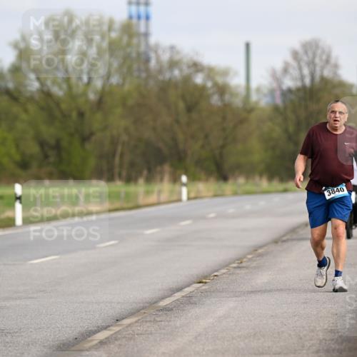 12.04.2026 - 45. Internationalen Wilhelmsburger Insellauf Dr. Thomas Lammeyer http://msf.ph/oto/9438044 12.04.2026 09:37:19 Laufen 3840 meine-sportfotos.de