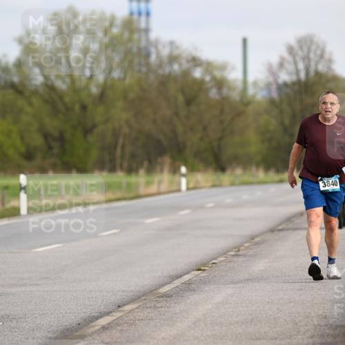 12.04.2026 - 45. Internationalen Wilhelmsburger Insellauf Dr. Thomas Lammeyer http://msf.ph/oto/9438046 12.04.2026 09:37:19 Laufen 3840 meine-sportfotos.de