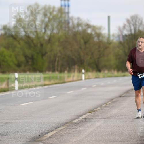 12.04.2026 - 45. Internationalen Wilhelmsburger Insellauf Dr. Thomas Lammeyer http://msf.ph/oto/9438049 12.04.2026 09:37:20 Laufen 3840, 16 meine-sportfotos.de