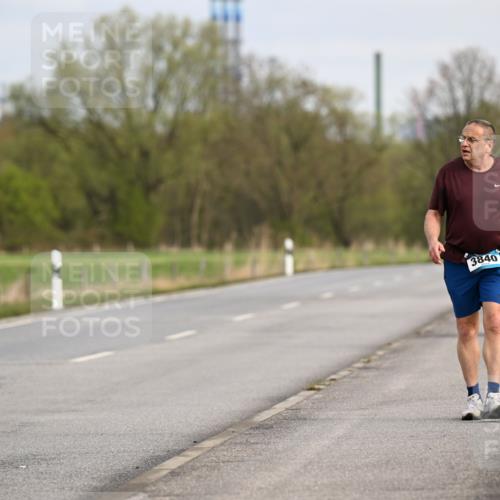 12.04.2026 - 45. Internationalen Wilhelmsburger Insellauf Dr. Thomas Lammeyer http://msf.ph/oto/9438056 12.04.2026 09:37:21 Laufen 3840 meine-sportfotos.de