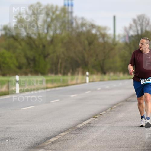 12.04.2026 - 45. Internationalen Wilhelmsburger Insellauf Dr. Thomas Lammeyer http://msf.ph/oto/9438057 12.04.2026 09:37:21 Laufen 3840 meine-sportfotos.de