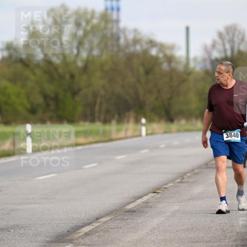 12.04.2026 - 45. Internationalen Wilhelmsburger Insellauf Dr. Thomas Lammeyer http://msf.ph/oto/9438061 12.04.2026 09:37:21 Laufen 3840 meine-sportfotos.de